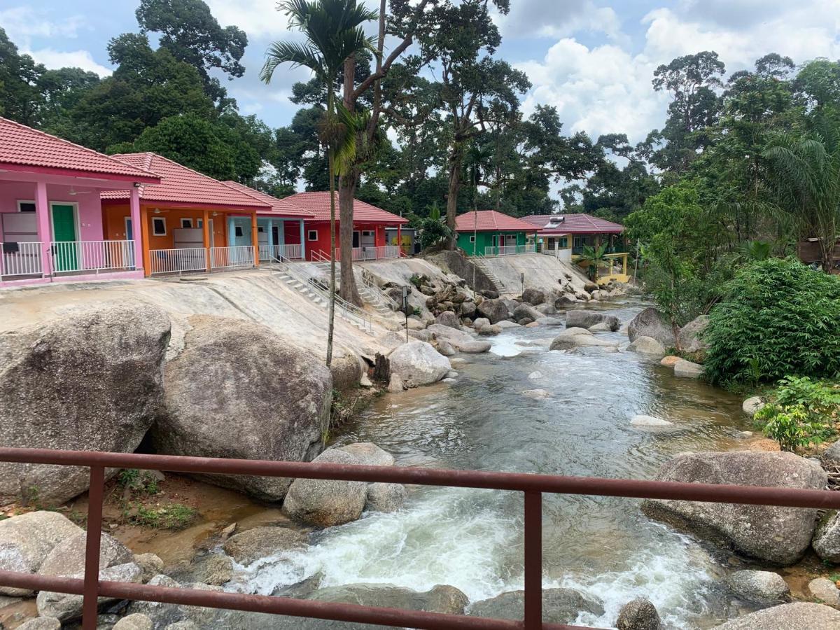Chalet Latip D'Ayer Itam Hotel Kampong Ayer Hitam  Exterior foto
