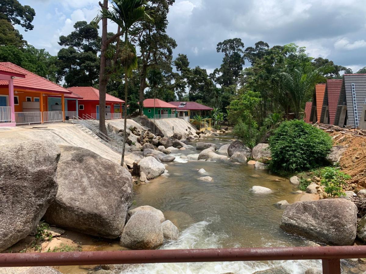 Chalet Latip D'Ayer Itam Hotel Kampong Ayer Hitam  Exterior foto
