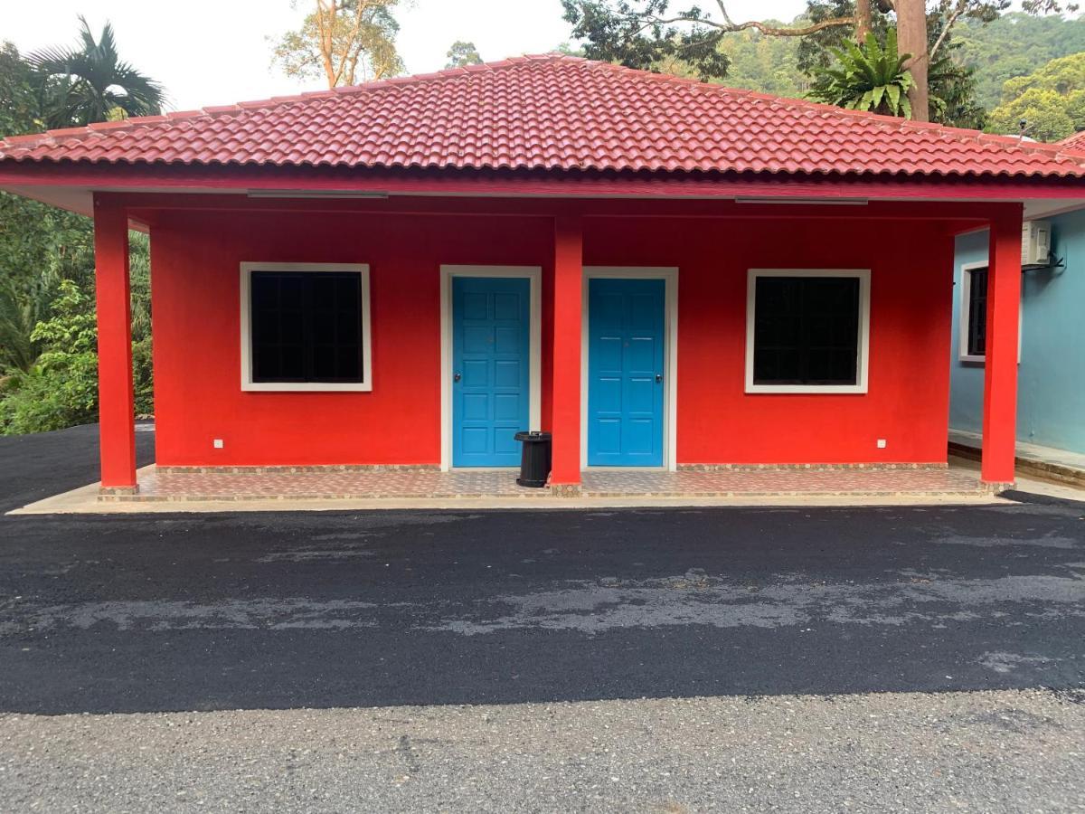 Chalet Latip D'Ayer Itam Hotel Kampong Ayer Hitam  Exterior foto