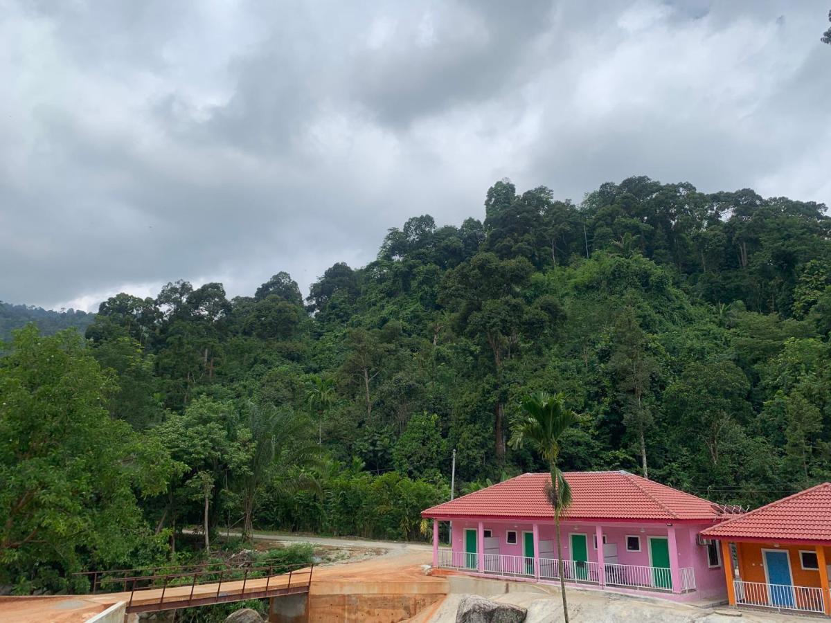 Chalet Latip D'Ayer Itam Hotel Kampong Ayer Hitam  Exterior foto