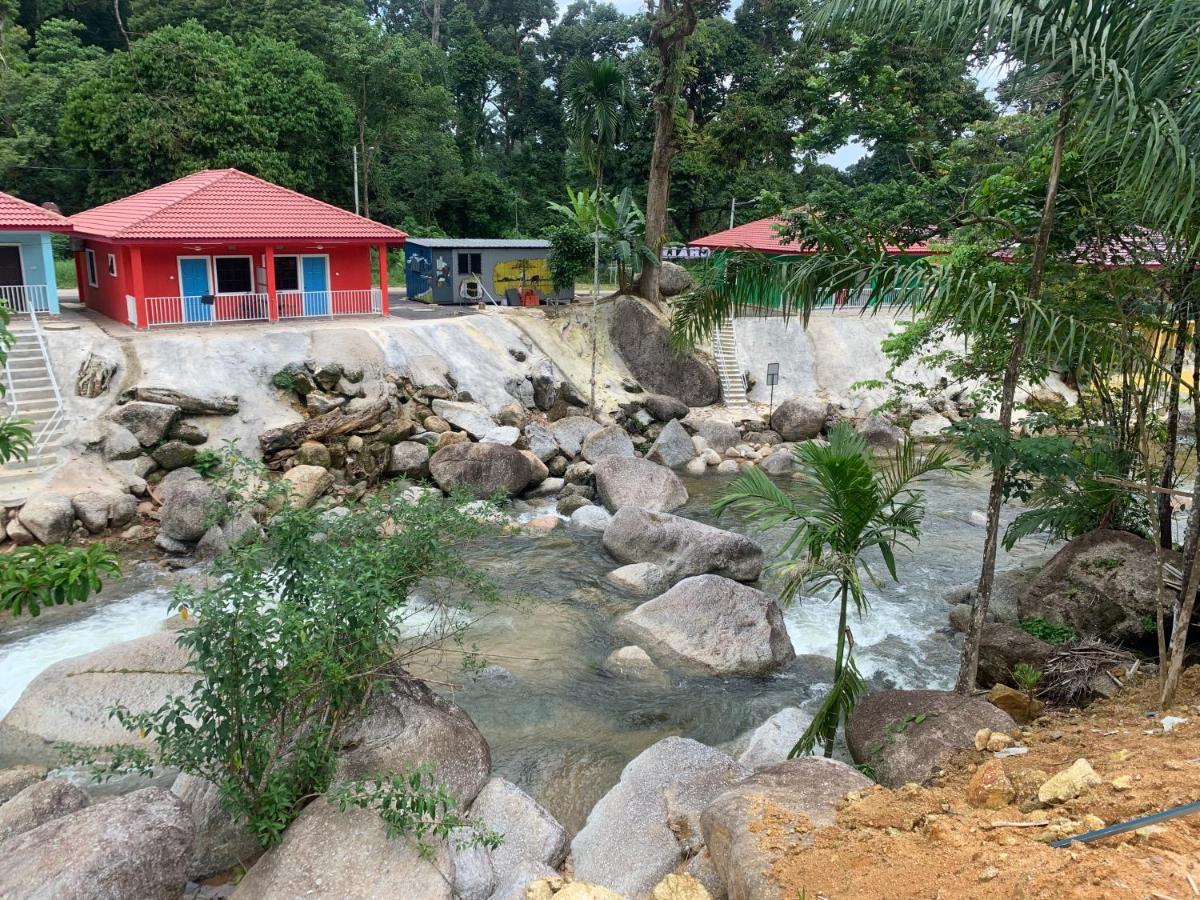 Chalet Latip D'Ayer Itam Hotel Kampong Ayer Hitam  Exterior foto